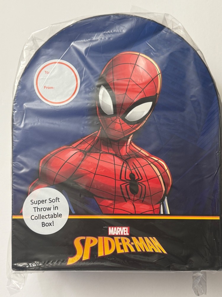 Marvel Spiderman Set, Cozy Plush Throw Blanket with Collectable Box