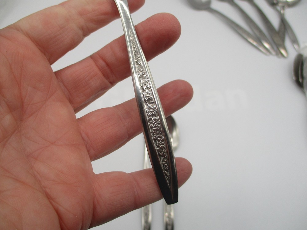 48 PCS CUSTOMCRAFT "CUS5" STAINLESS FLATWARE with MCM FLORAL HANDLE