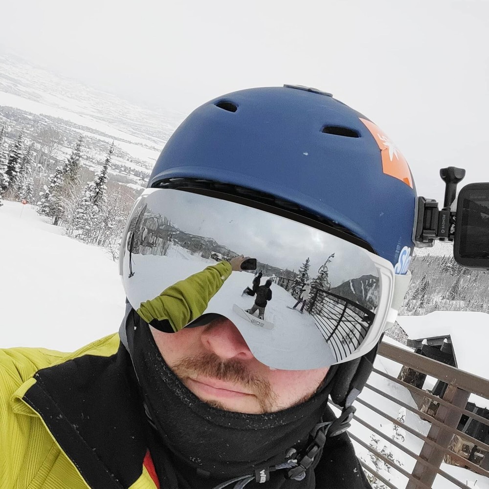 Panoramic Dual Lens Ski Goggles with Interchangeable Features for Optimal Vision
