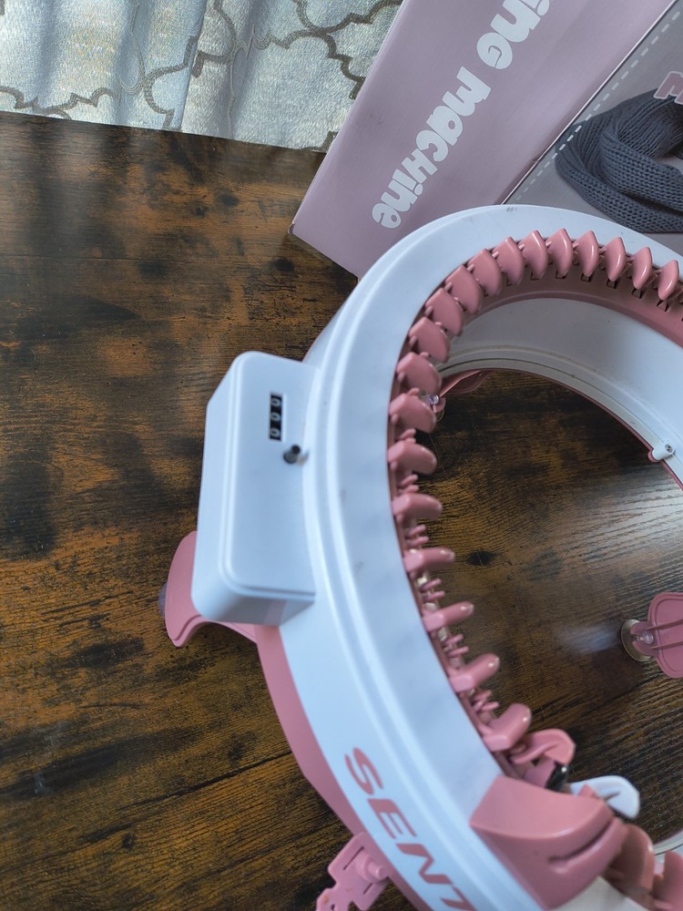 Sentro Magic Loop Loom Knitting Machine No. 843 with Accessories