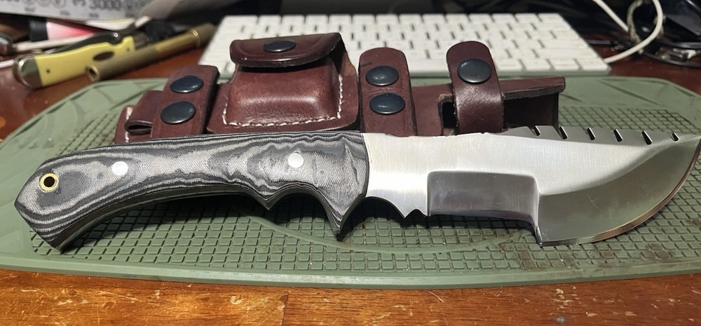 GCS Tracker Knife Leather Sheath