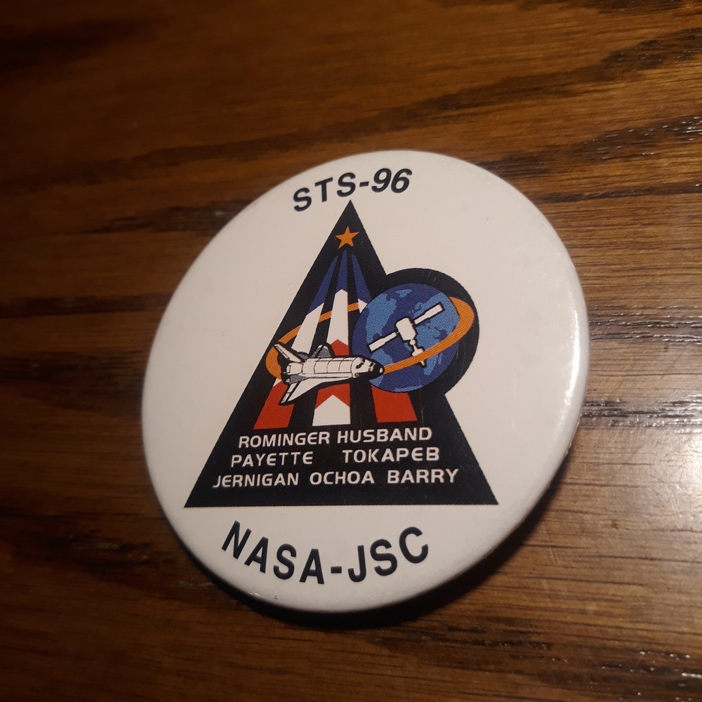 10 NASA Pins
