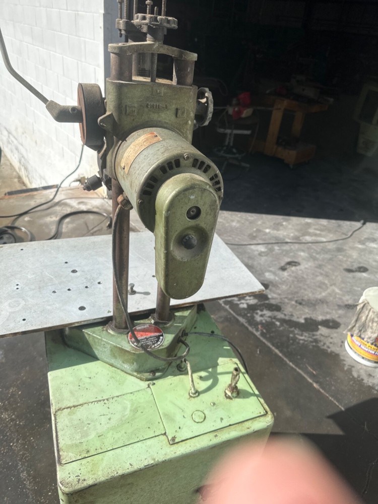 burgmaster 6 spindle auto indexing turret drill