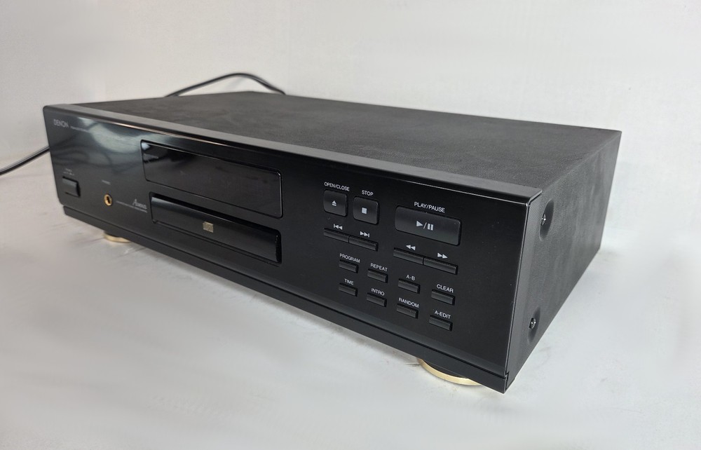 Denon DCD-425 CD Player -Tested and Working!- No Remote