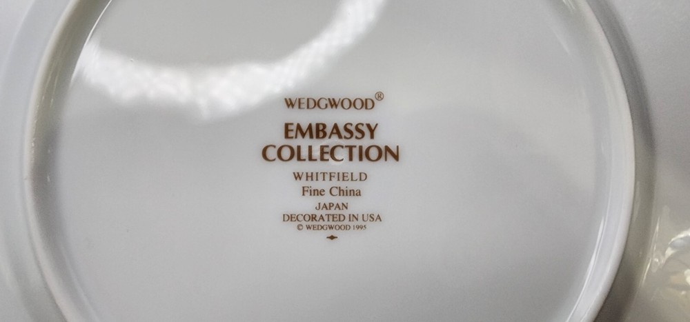 Wedgwood WHITFIELD 5 Piece Place Setting