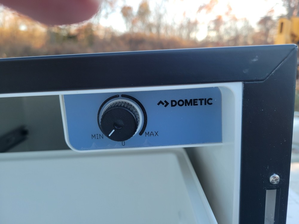 DOMETIC CD30-DCTB1 COOLMATIC DRAWER FRIDGE W/ COMPRESSOR - WHITE.