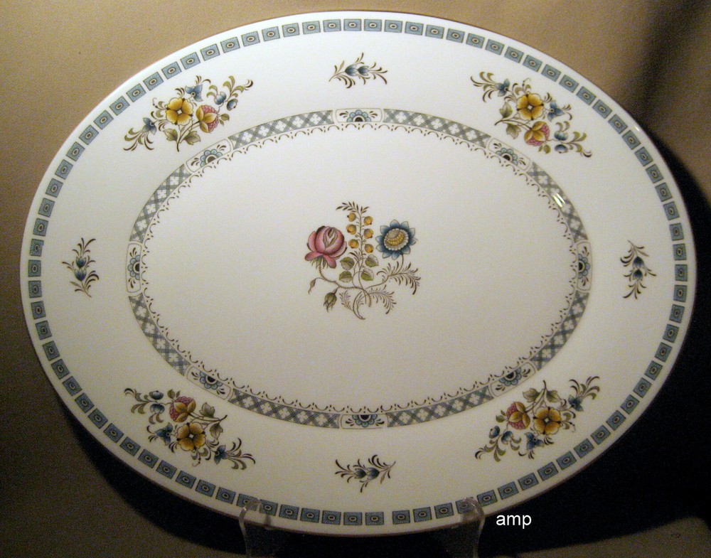 Minton Avignon S727 Medium Oval Serving Platter 15 3/8" EXCELLENT!