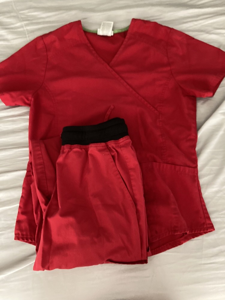 EXTRA SIZE SMALL WOMANS SCRUB SET