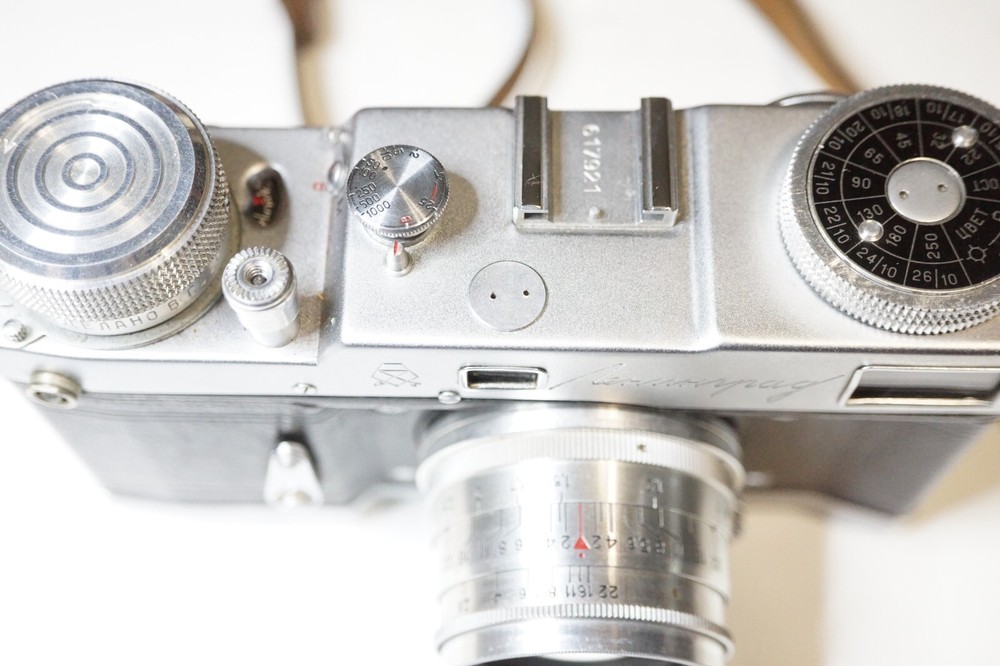 "LENINGRAD " Soviet 35mm. camera .