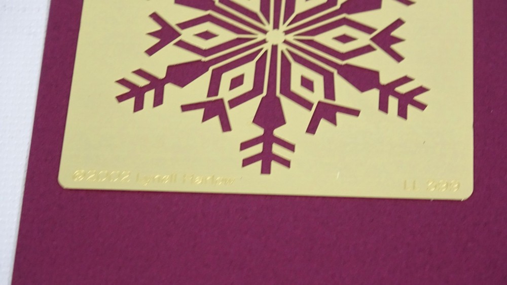 Snowflake - Dreamweaver Embossing Stencil Template LL399 - 2002