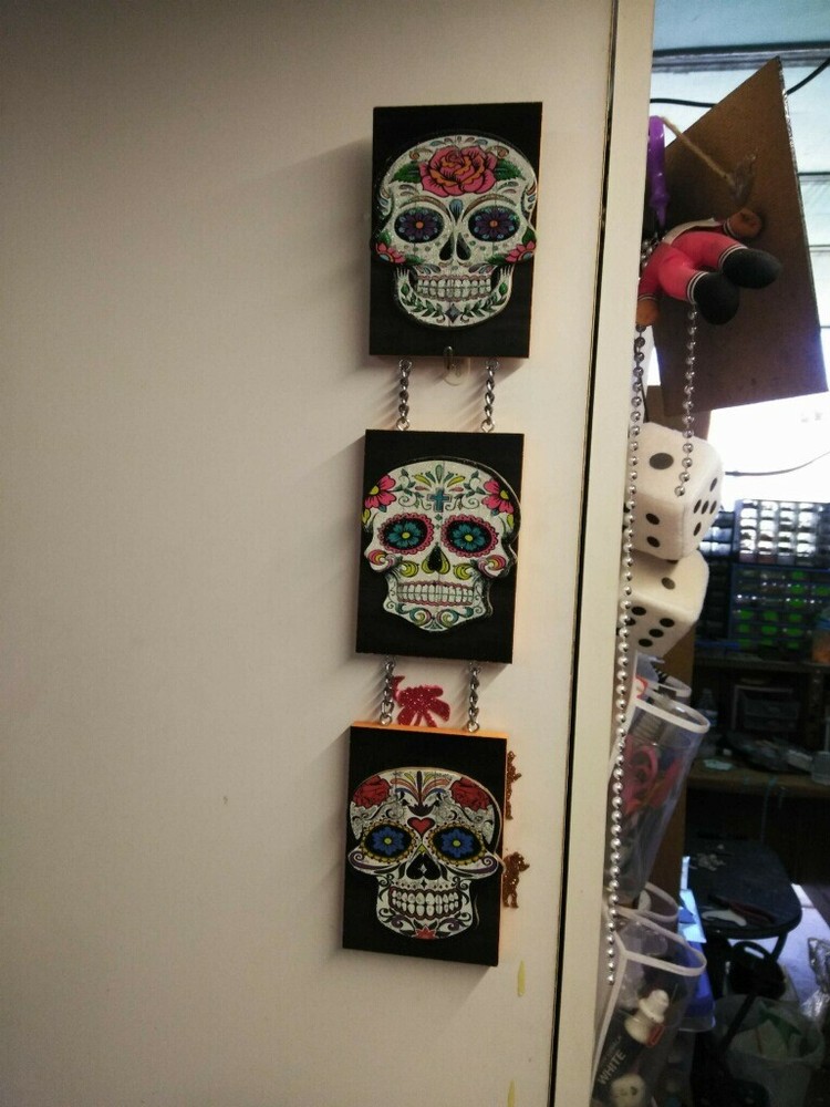 halloween hand crafted chain art 