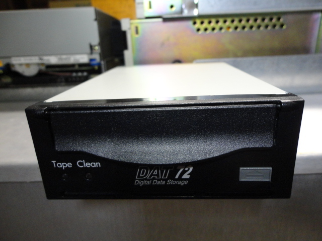 HP DDS5 DAT72  Internal  USB Tape Drive Black Bezel 3.5" EB625H