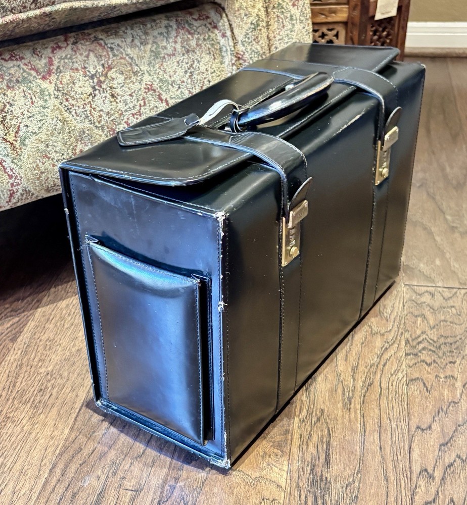 VINTAGE BLACK PILOTS BRIEF CASE