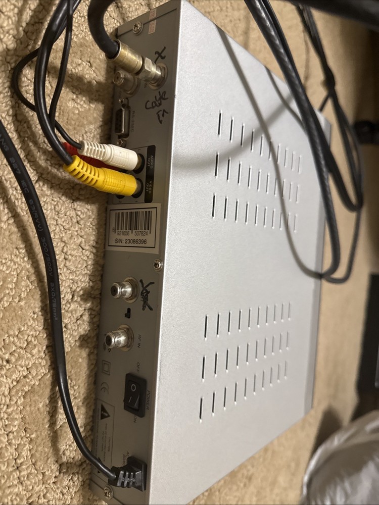 Traxis DBS-2550 Digital Satellite Receiver