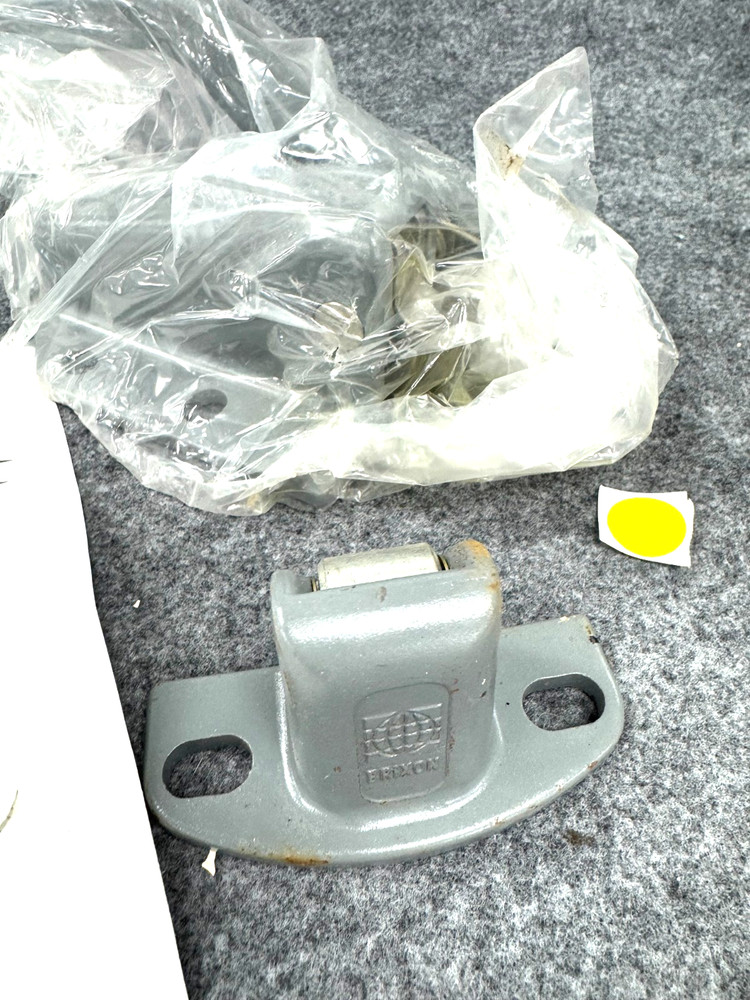 BRIXON FM 83 EXPLOSION VENT LATCH