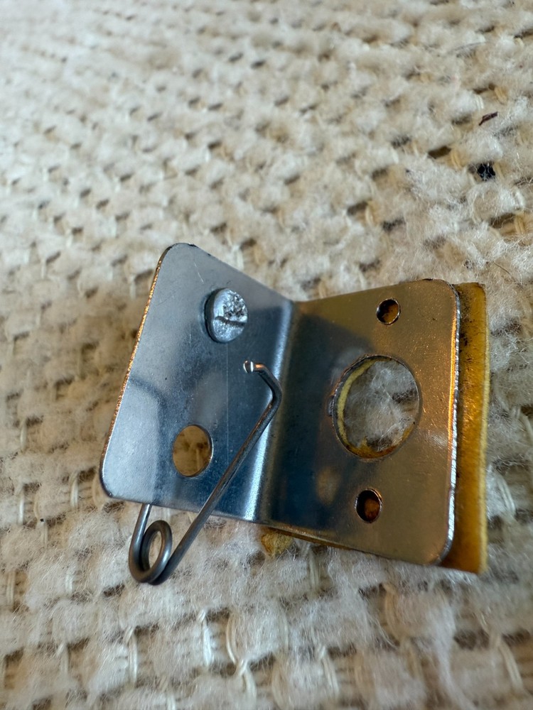 Vintage Wire Flipper Rest