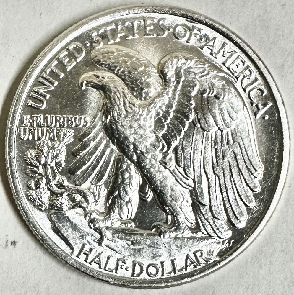 1946 WALKING LIBERTY SILVER HALF DOLLAR