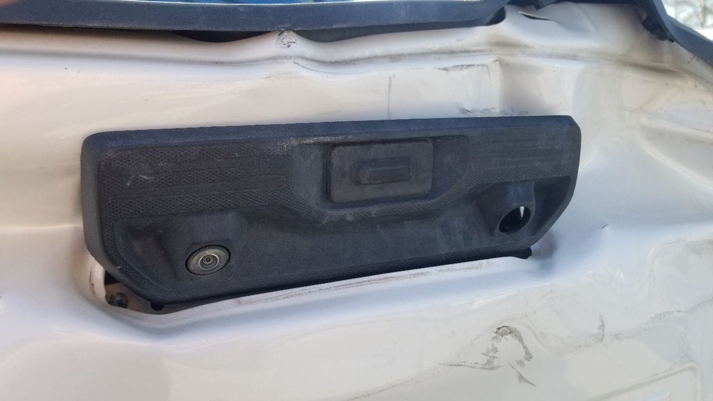 23 CHEVY SILVERADO 2500 FRONT FACING CAMERA WINDSHIELD MOUNTED 86792352