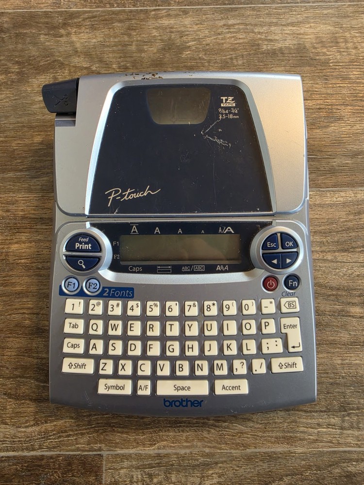 Brother PT-1880 P-Touch Label Maker - TESTED WORKING