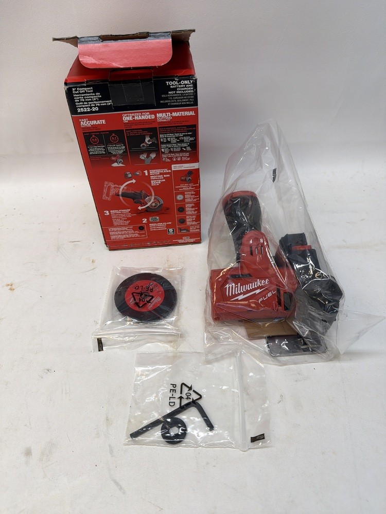 MILWAUKEE 2522-20 Compact Cutoff tool