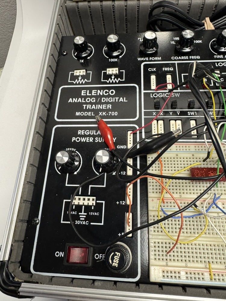 Elenco Electronics XK-700 Digital/Analog Trainer