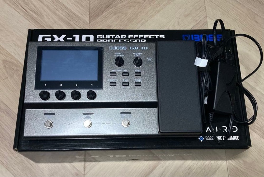 BOSS GX-10 Guitar Effects Processor Used