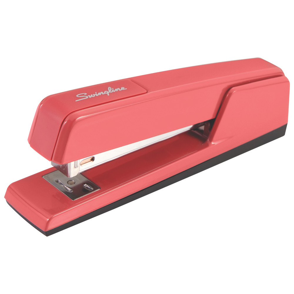 Swingline Classic Stapler: 30 sheets (Raspberry)