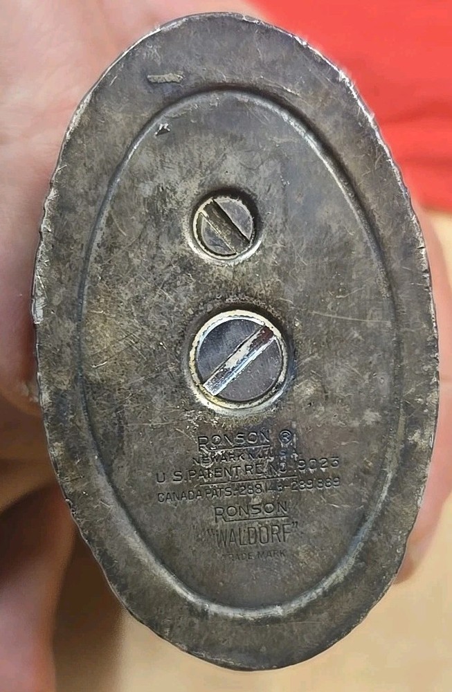 Vintage Ronson Waldorf Table Silver Plate Lighter, Doesn't Light