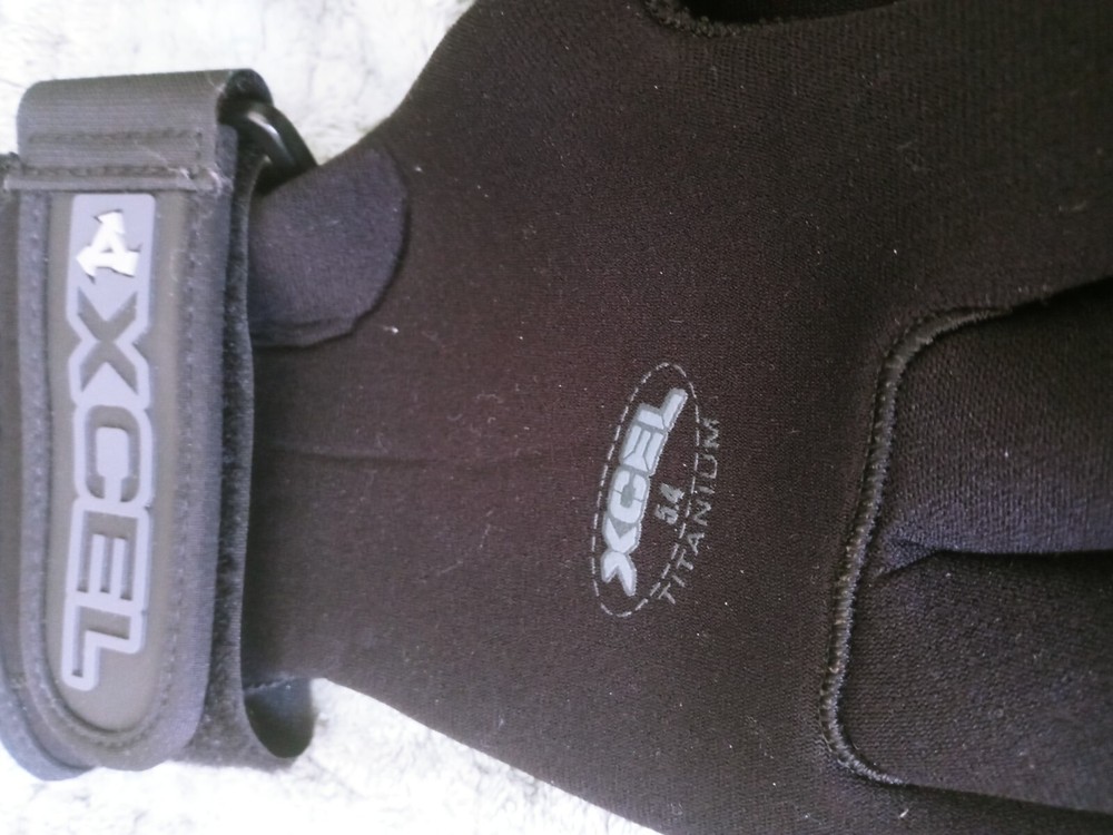 XCEL Medium gloves titanium 5.4
