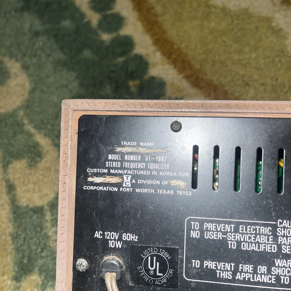 Realistic Model #31-1987 Stereo Frequency Equalizer 5 Band Vintage EQ Powers On