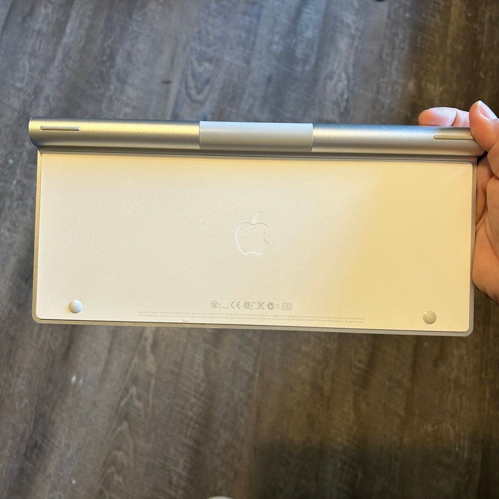 Apple Keyboard bluetooth Tested Model A1314