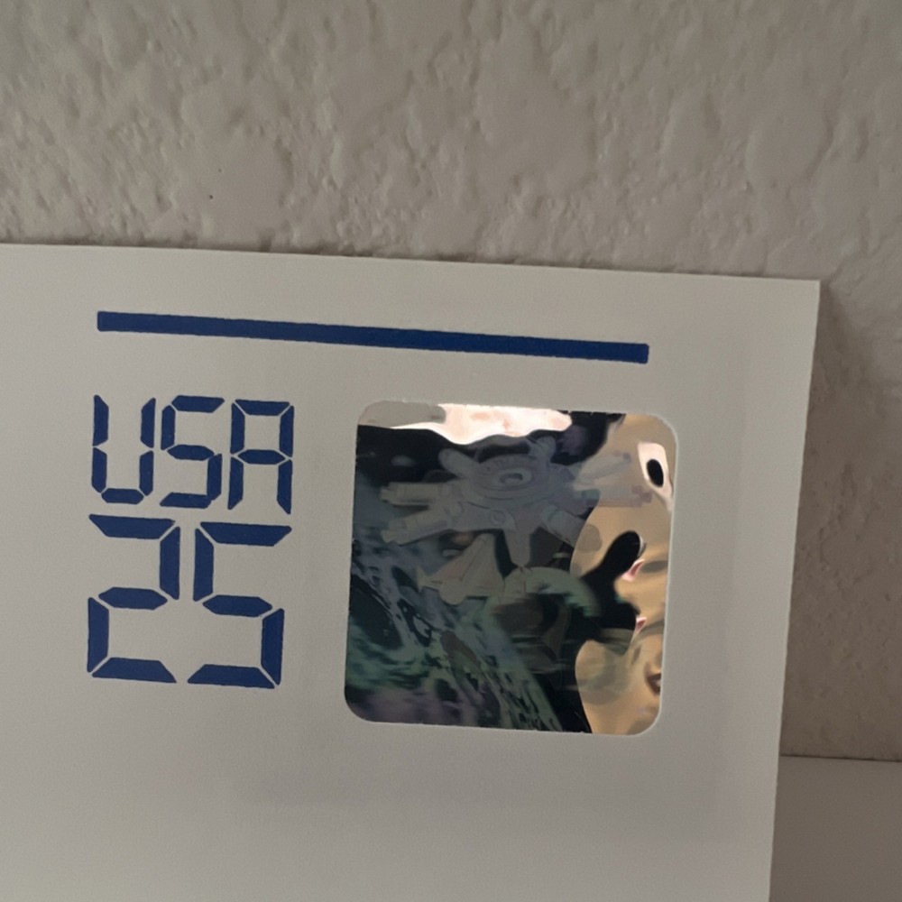 US Postal 25 Cent Hologram Envelope in Mint Condition