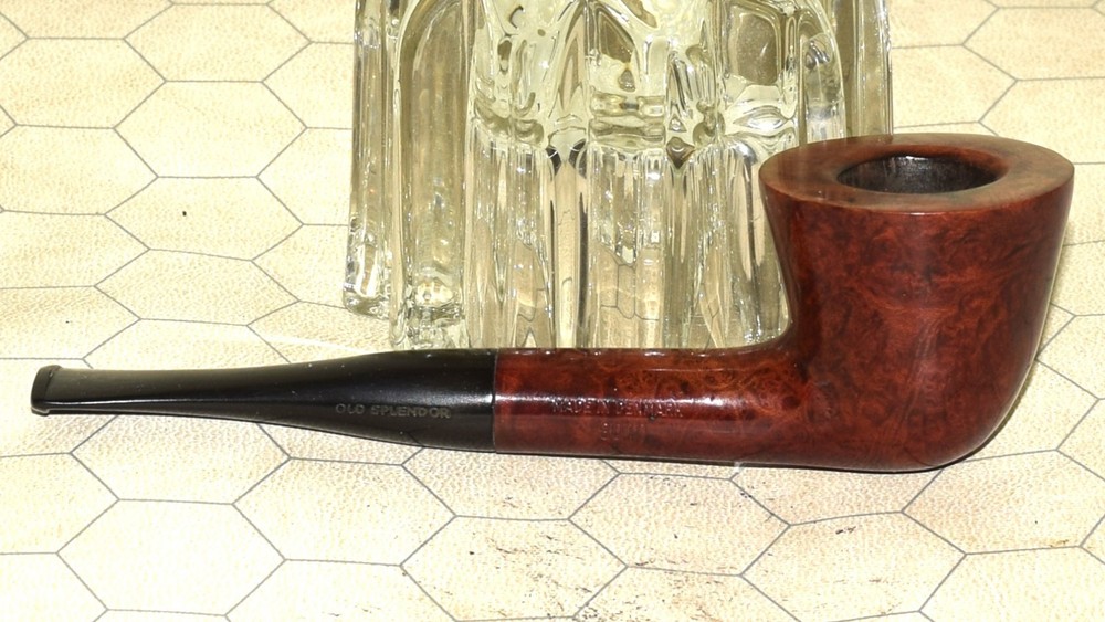 BARI RUBY MADE IN DENMARK 8010 Sitter Tobacco Pipe #E456