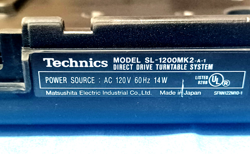 Technics SL1200 MK2 Quartz Direct Drive Turntable Rubber Base Bottom