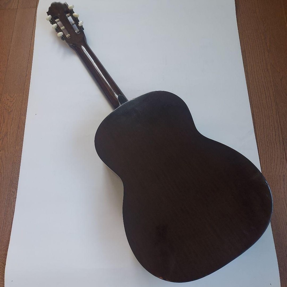 Kawai KG-60 Classical Guitar