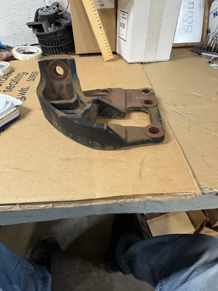 3606384C1 Cummins ISX DPF Engine Mount Used