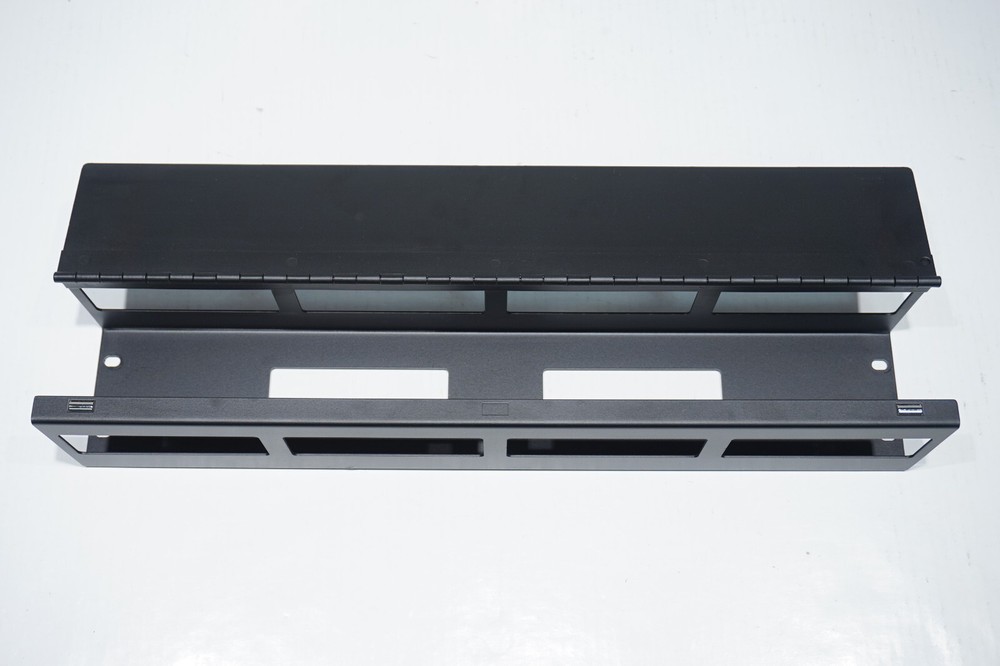 MIDDLE ATLANTIC (MA-HHCM-2U) HINGED HORIZONTAL RACK CABLE ENCLOSURE ORGANIZER