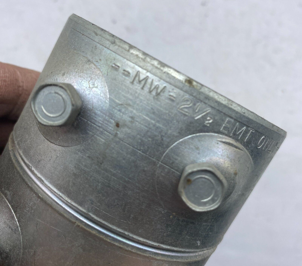 MW 2-1/2" EMT ONLY SET SCREW COUPLING ⭐