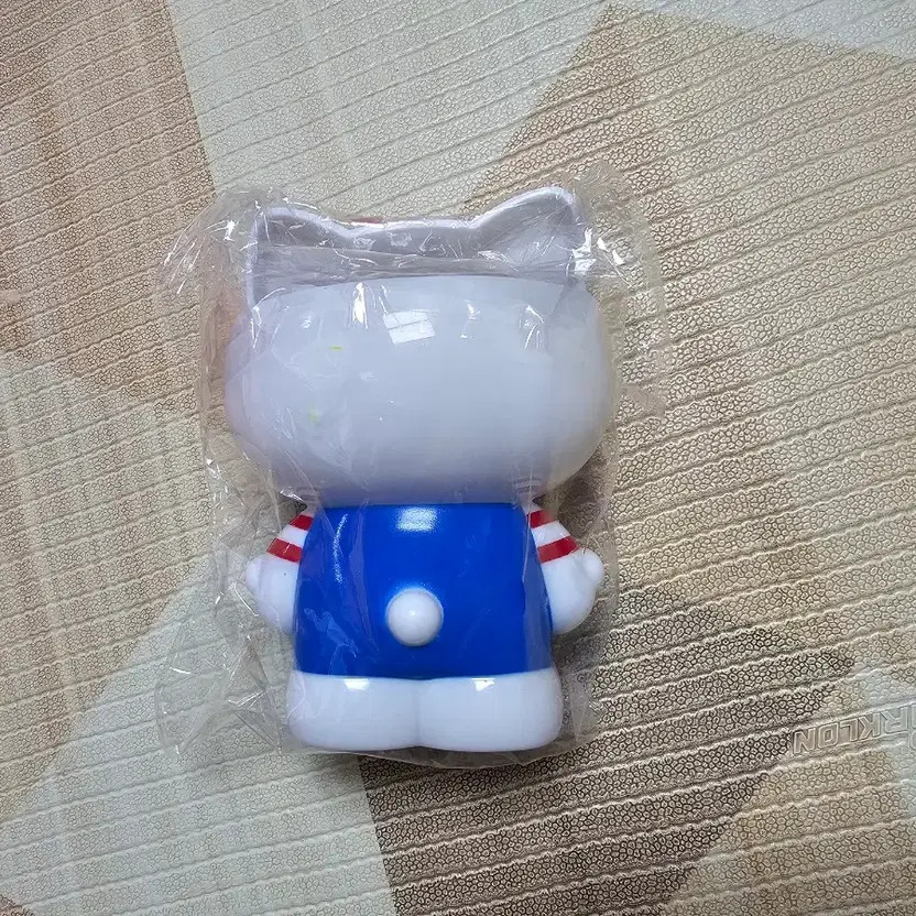 Hello Kitty Pencil Holder - New