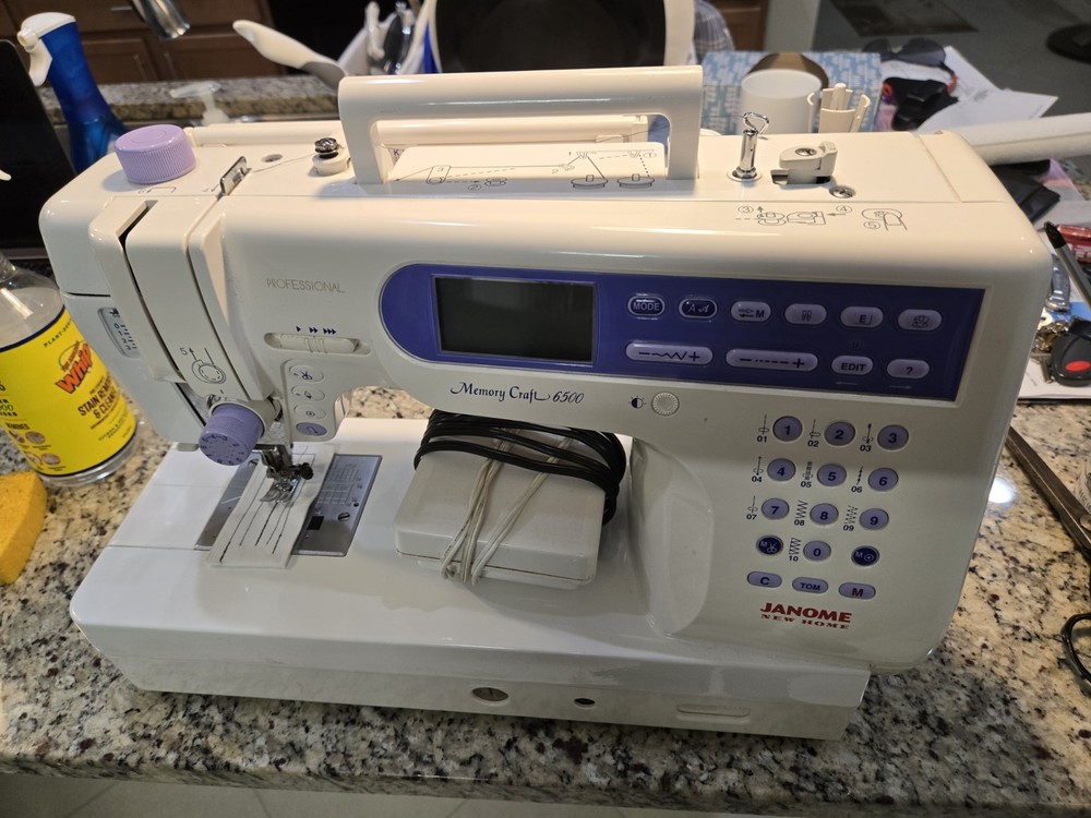 Janome Memory Craft 6500 Computerized Sewing Embroidery Professional Machine