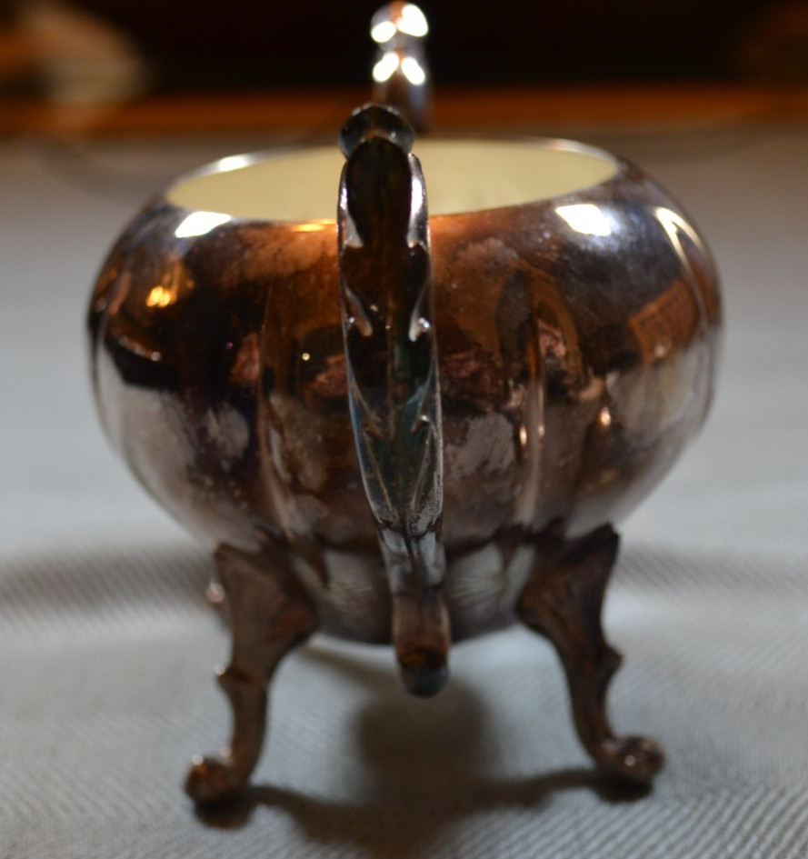 Sheridan Silver Plated Sugar Bowl