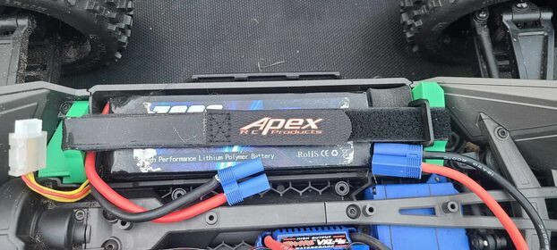 Battery Hold Down Mounts / Straps - Compatible w/ Traxxas Maxx