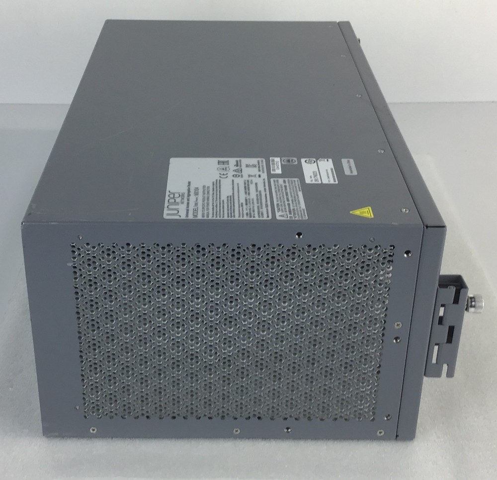 Juniper MX104-AC Universal Routing Platform ***Chassis Only***