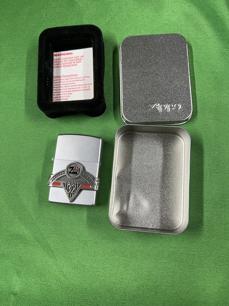 ZIPPO AMERICAN CLASSIC LIGHTER 2002