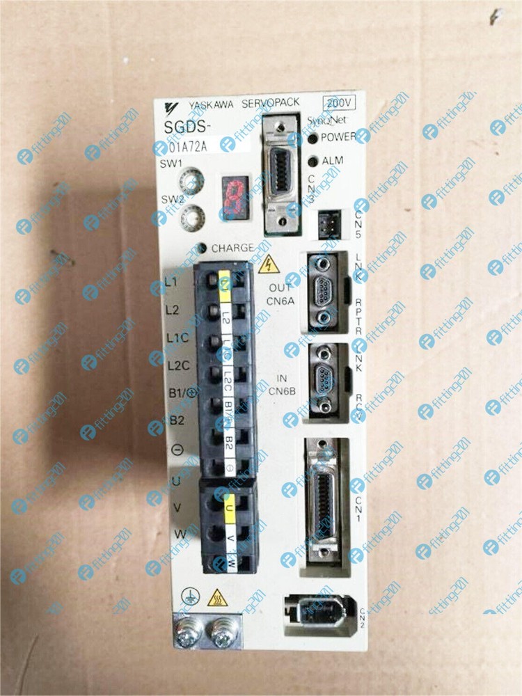 1PCS NEW Yaskawa Servo Driver SGDS-01A72A