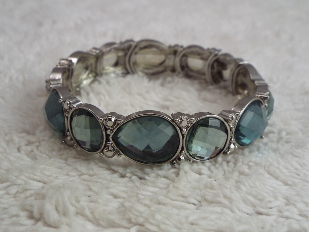 Silvertone Teal Bead Stretch Bracelet (A56)