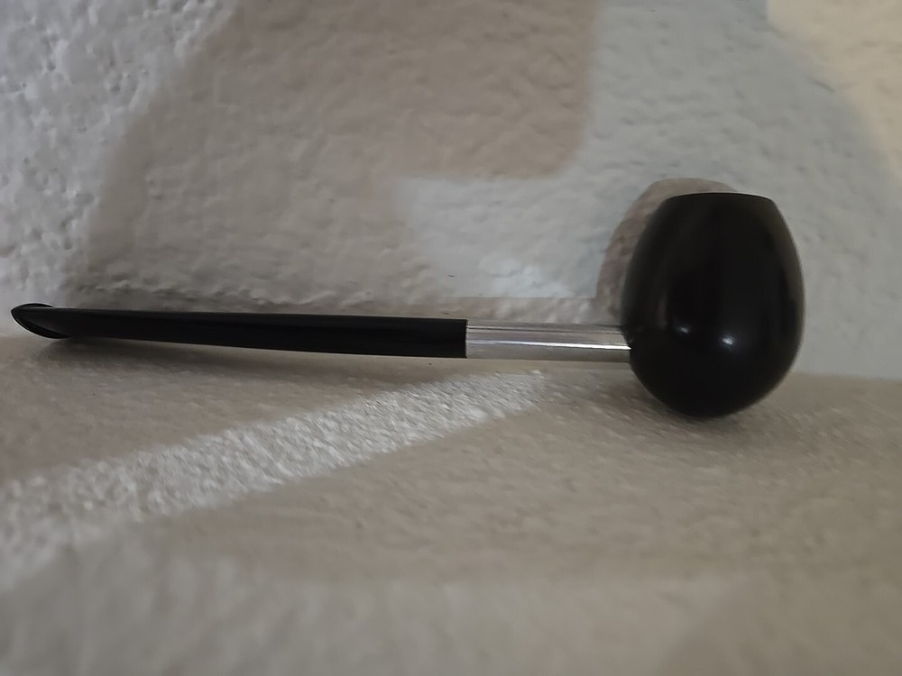 Pipe black sandlewood egg shaped 6" never smoked