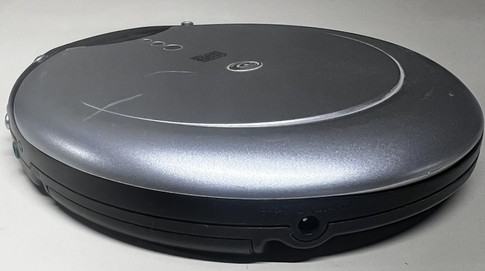 Dura Brand Anti-Skip Protection Programmable Model CD-855 CD Player-TESTED