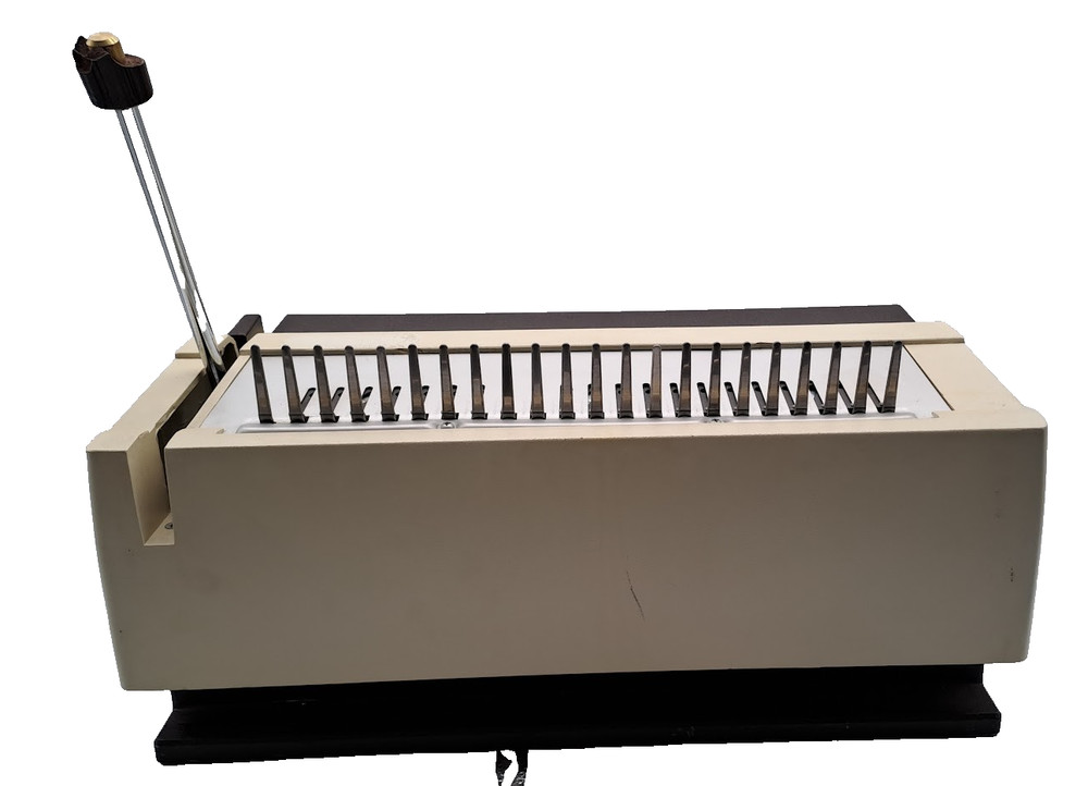 GBC General Binding Corporation Model 450-KM Binding Machine Comb Binder