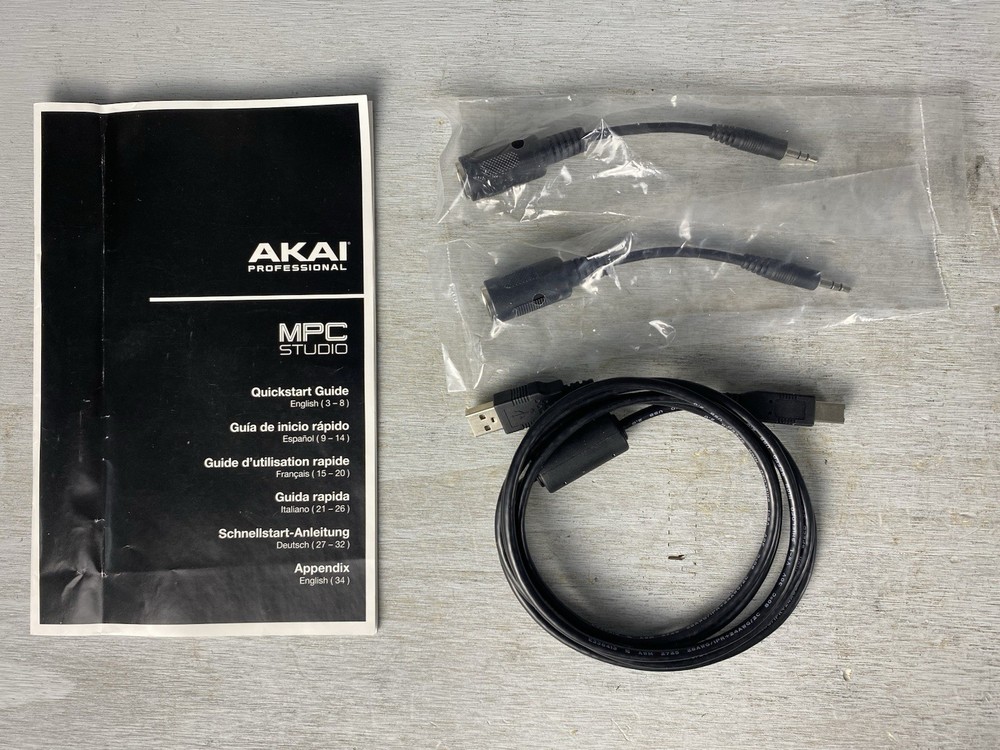 Akai Professional MPC Studio Music Production Controller Tested Great Condition
